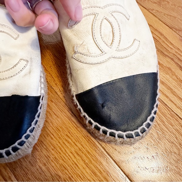 CHANEL leather espadrilles - Picture 2 of 7